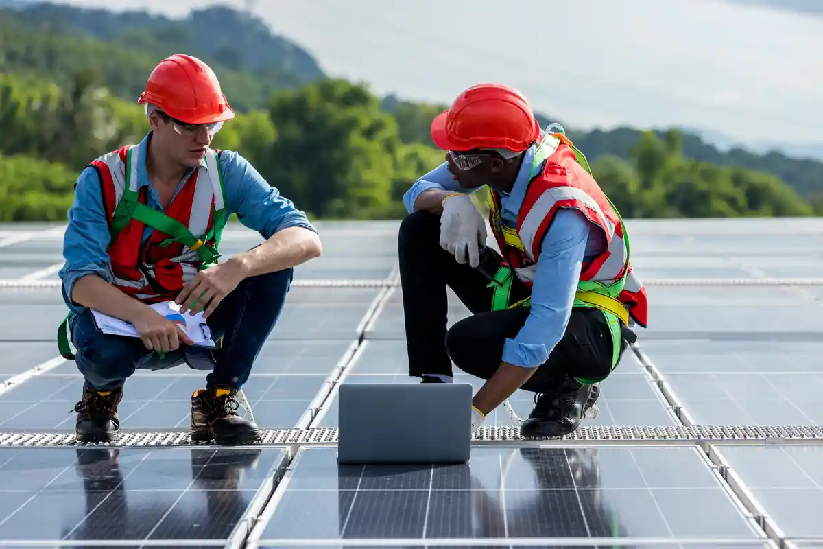 Reduce Energy Costs and Meet Company Decarbonization Goals
